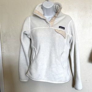 Patagonia Fleece Pullover Color: Raw Linen / White X-Dye